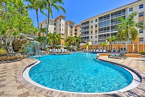 Naples Escape in Regatta w/ Resort Amenities!