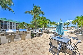 Naples Escape in Regatta w/ Resort Amenities!