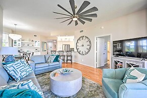 Naples Escape in Regatta w/ Resort Amenities!