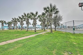 Beachy Rockport Condo w/ Pool & Fishing Pier!