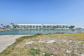 Beachy Rockport Condo w/ Pool & Fishing Pier!