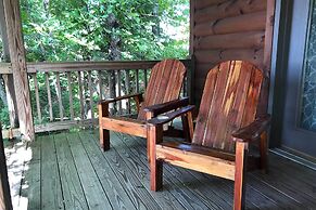 'A Bit of Heaven' Cabin < 13 Miles From Boone!