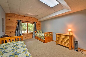 'A Bit of Heaven' Cabin < 13 Miles From Boone!