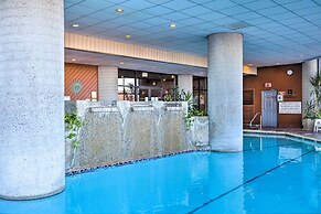 Resort Condo w/ Indoor Pool Near Sugar Mountain!