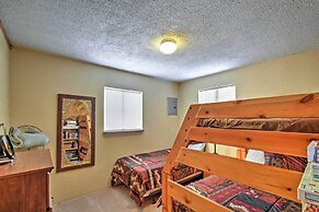 Cabin w/ Mtn Views - 5 Mi to Mueller State Park!