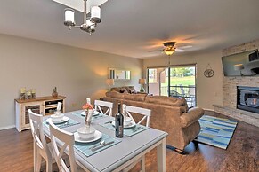 Bright Ruidoso Condo w/ Deck & Golf Course Views!