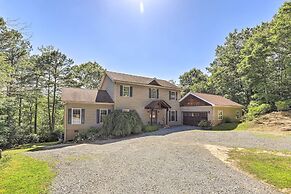 Peaceful Pisgah Mountain Getaway w/ Hot Tub!