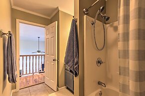 Peaceful Pisgah Mountain Getaway w/ Hot Tub!