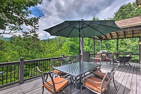 Peaceful Pisgah Mountain Getaway w/ Hot Tub!