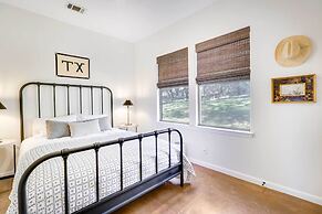 Shaded Getaway w/ BBQ & Fire Pit in Austin!