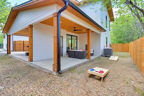 Chic Austin House w/ Spacious Backyard & Hammock