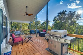 Spacious Norfork Lake Home: Game Room + Views!