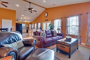 Spacious Norfork Lake Home: Game Room + Views!