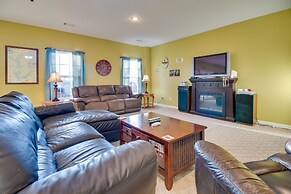 Spacious Norfork Lake Home: Game Room + Views!