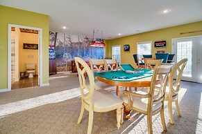 Spacious Norfork Lake Home: Game Room + Views!