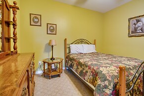 Spacious Norfork Lake Home: Game Room + Views!