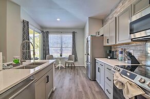 5 Mi to Disney World: Retreat w/ Pool & Lanai!