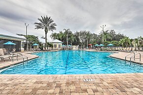 5 Mi to Disney World: Retreat w/ Pool & Lanai!