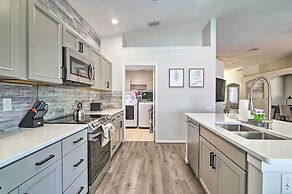 5 Mi to Disney World: Retreat w/ Pool & Lanai!