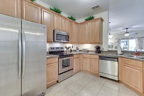 Kissimmee Retreat w/ Pool Access < 4 Mi to Disney!