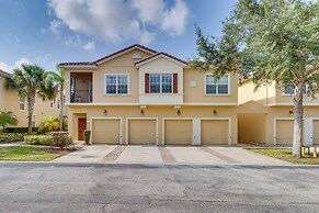 Kissimmee Retreat w/ Pool Access < 4 Mi to Disney!