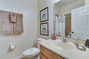 Kissimmee Retreat w/ Pool Access < 4 Mi to Disney!