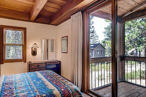 Inviting Ski Getaway < 1 Mile to Northstar Resort!