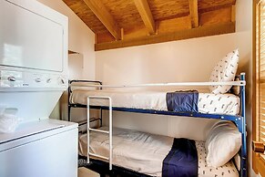 Inviting Ski Getaway < 1 Mile to Northstar Resort!