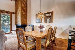 Inviting Ski Getaway < 1 Mile to Northstar Resort!