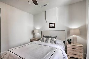 Modern Kanab Home: Fire Pit, Red Rock Views!