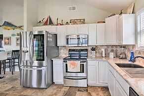 Pool Access & Walk to Beach: Galveston Home