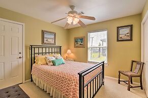 Pool Access & Walk to Beach: Galveston Home