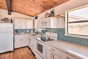 Gulf Coast Views: Stilted Retreat in Galveston!