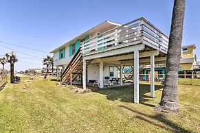 Gulf Coast Views: Stilted Retreat in Galveston!