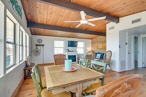 Gulf Coast Views: Stilted Retreat in Galveston!