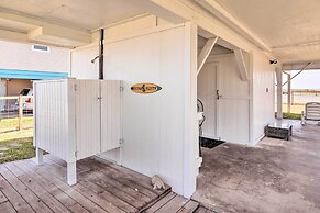 Gulf Coast Views: Stilted Retreat in Galveston!