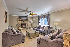 Poconos Escape w/ Hot Tub & Fire Pit