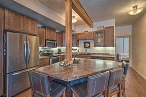 Updated Townhome w/ Hot Tub - Walk to Downtown!