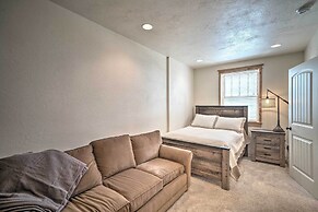 Updated Townhome w/ Hot Tub - Walk to Downtown!
