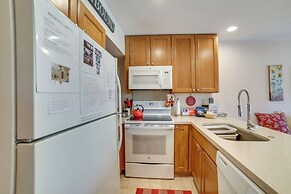 Mammoth Lakes Condo w/ Community Pool & Hot Tub!