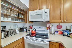 Mammoth Lakes Condo w/ Community Pool & Hot Tub!