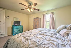 Half-mi to Seadrift Harbor: Seadrift Home w/ Deck