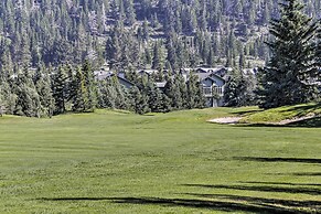 Mammoth Lakes Vacation Rental w/ Community Hot Tub