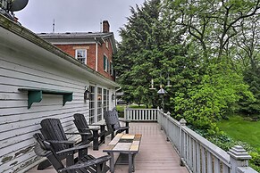 Timeless Winesburg Farmhouse w/ Deck