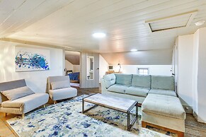 Timeless Winesburg Farmhouse w/ Deck