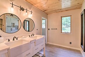 Angel Fire Escape w/ Hot Tub - 2 Mi to Gondola!