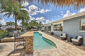 Luxe Cape Coral Escape w/ Pool: 4 Mi to Beach