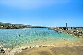 Breezy Condo w/ Screened Lanai in Kailua-kona!