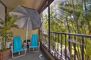 Breezy Condo w/ Screened Lanai in Kailua-kona!