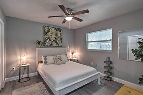Bright Venice Getaway < 1 Mi to Historic Dtwn